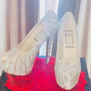 Beaded pump high heels
